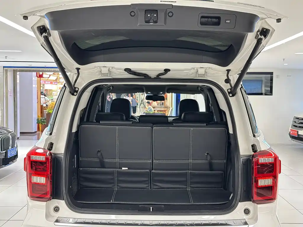 GAC Motor Trumpchi GS8 — фото 8