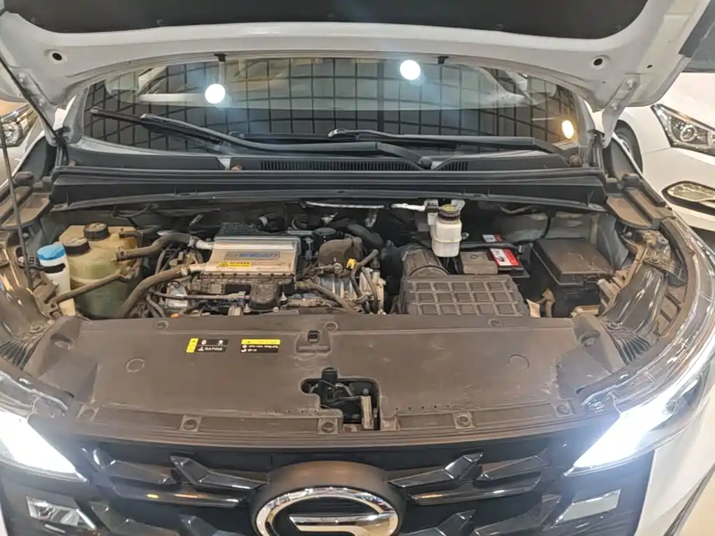 GAC Motor Trumpchi M6 — фото 20