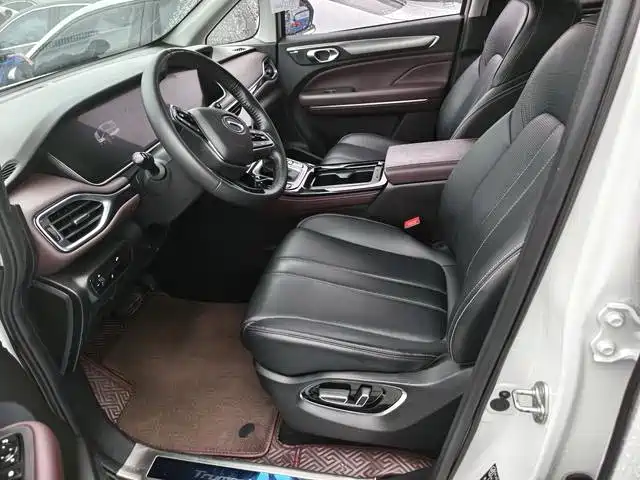 GAC Motor Trumpchi M6 — фото 11
