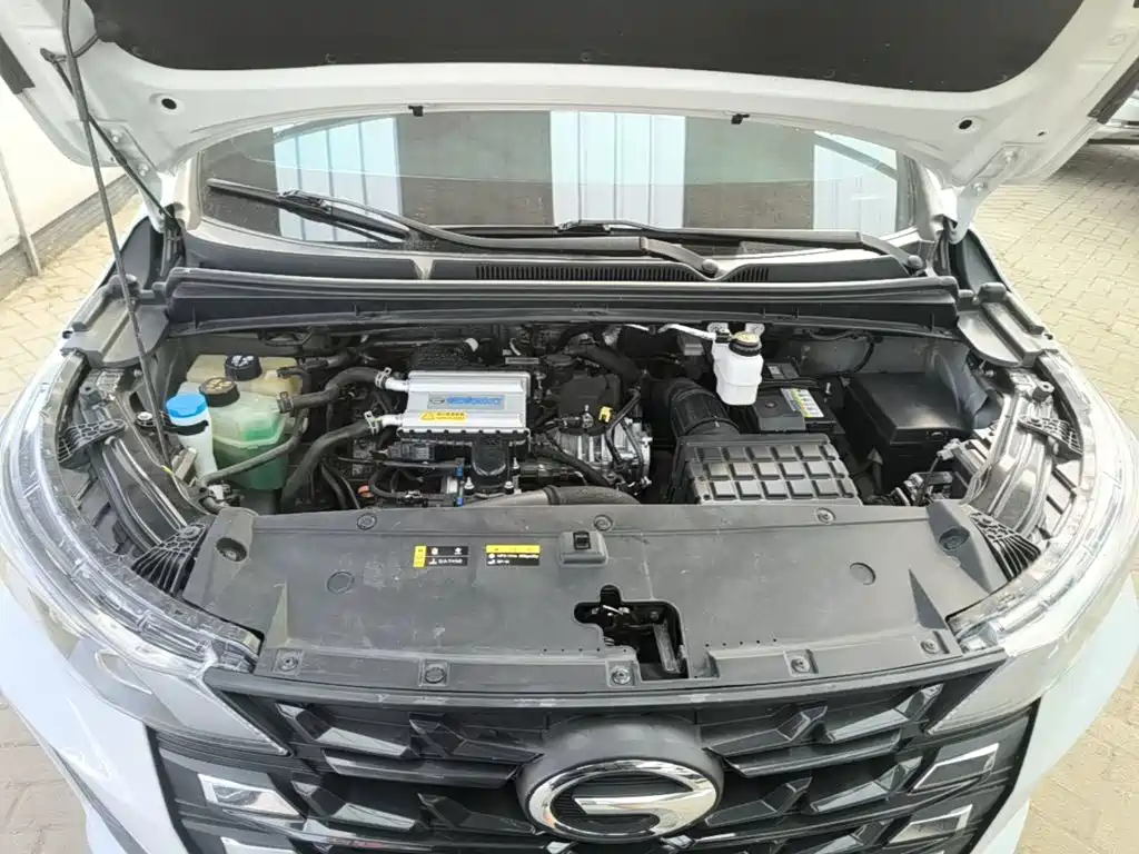GAC Motor Trumpchi M6 — фото 20