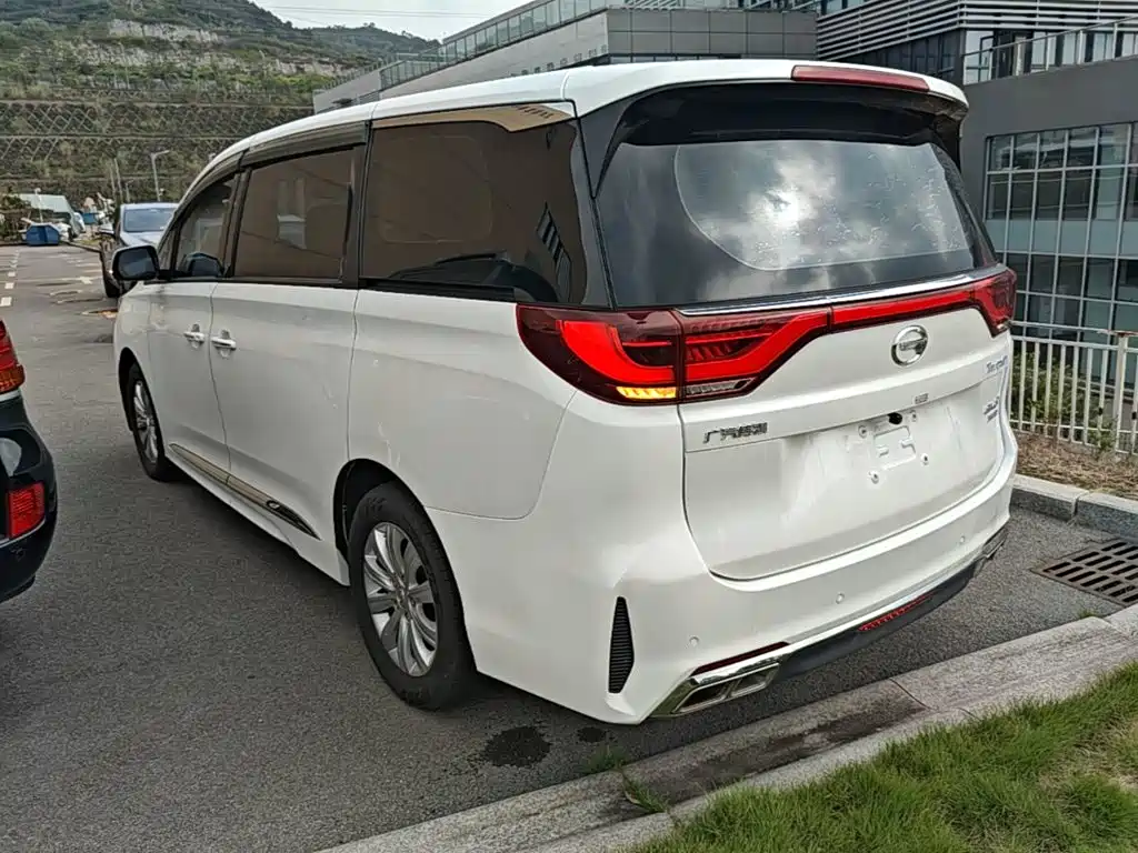 GAC Motor Trumpchi M8 — фото 5