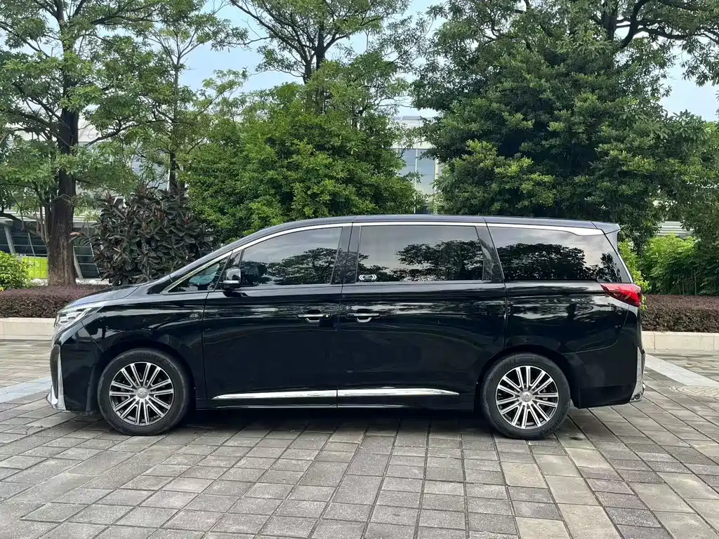 GAC Motor Trumpchi M8 — фото 7