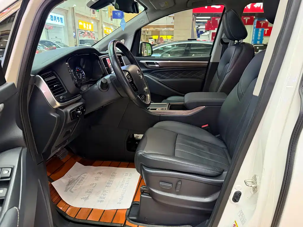 GAC Motor Trumpchi M8 — фото 9