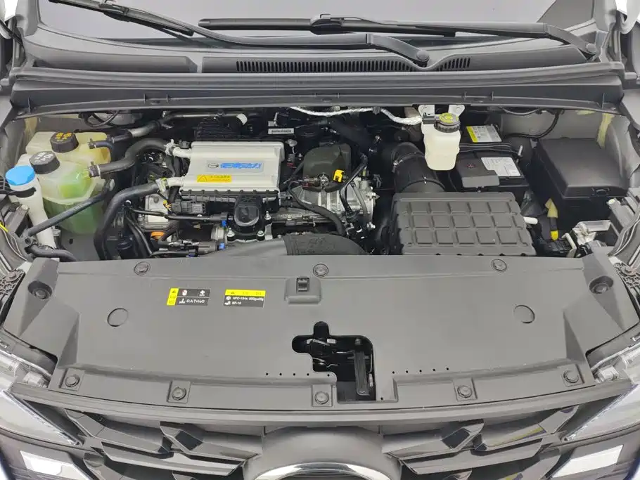 GAC Motor Trumpchi M6 — фото 10