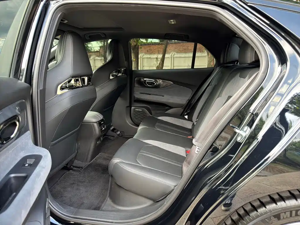 GAC Motor Shadow Leopard — фото 5