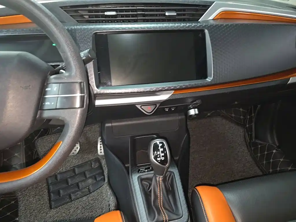 Geely Vision X1 — фото 13
