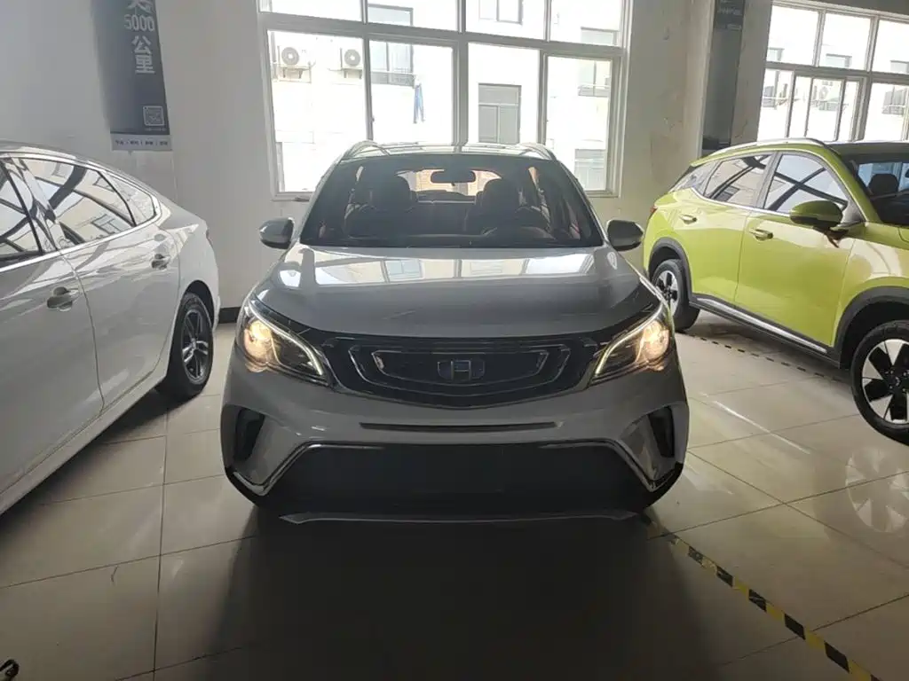 Geely Vision X3 — фото 3