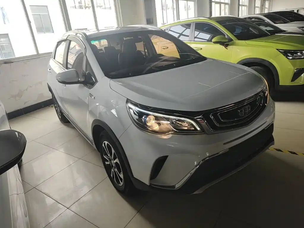 Geely Vision X3 — фото 4