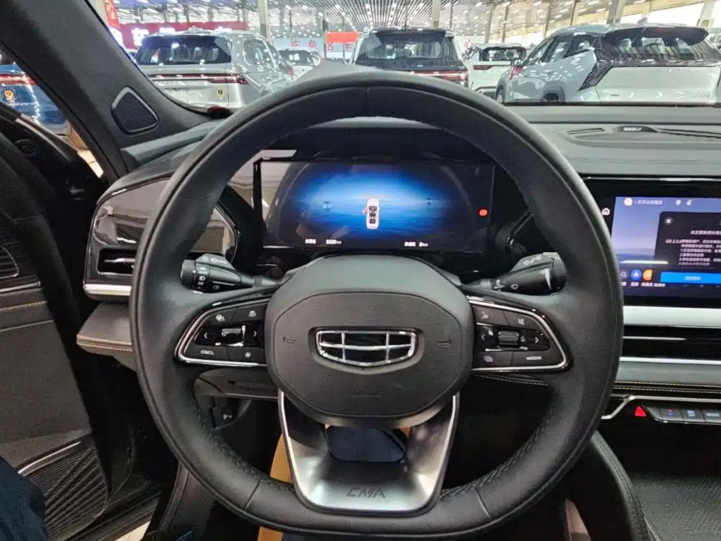 Geely Xingyue L — фото 10