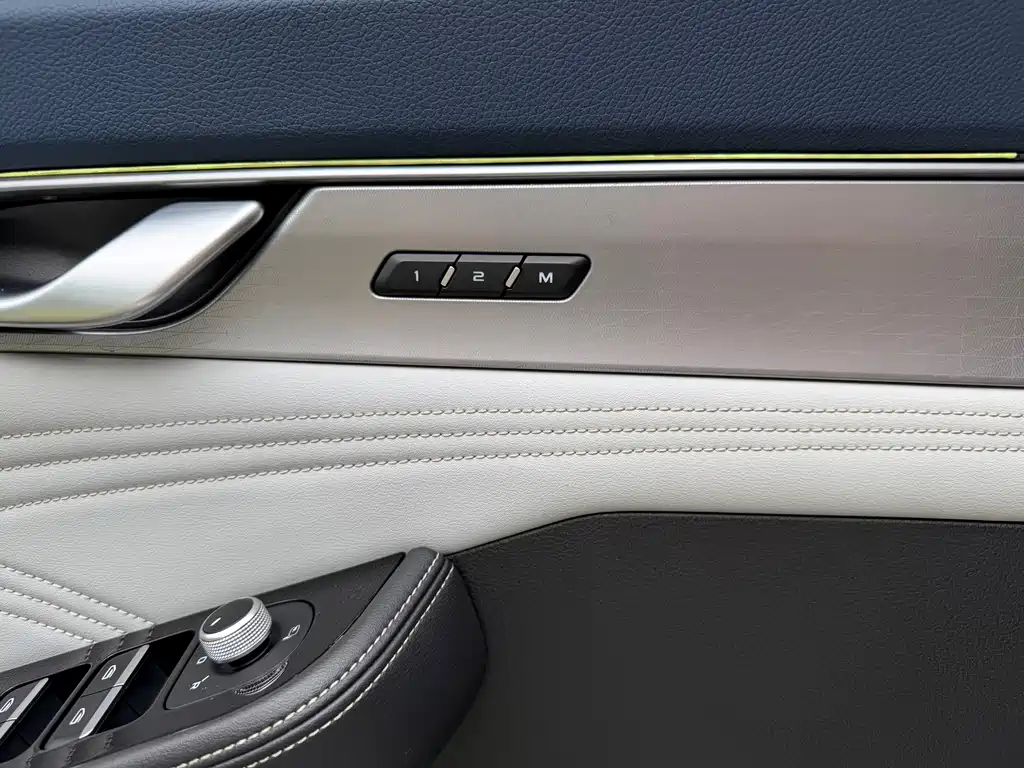 Geely Xingrui — фото 17