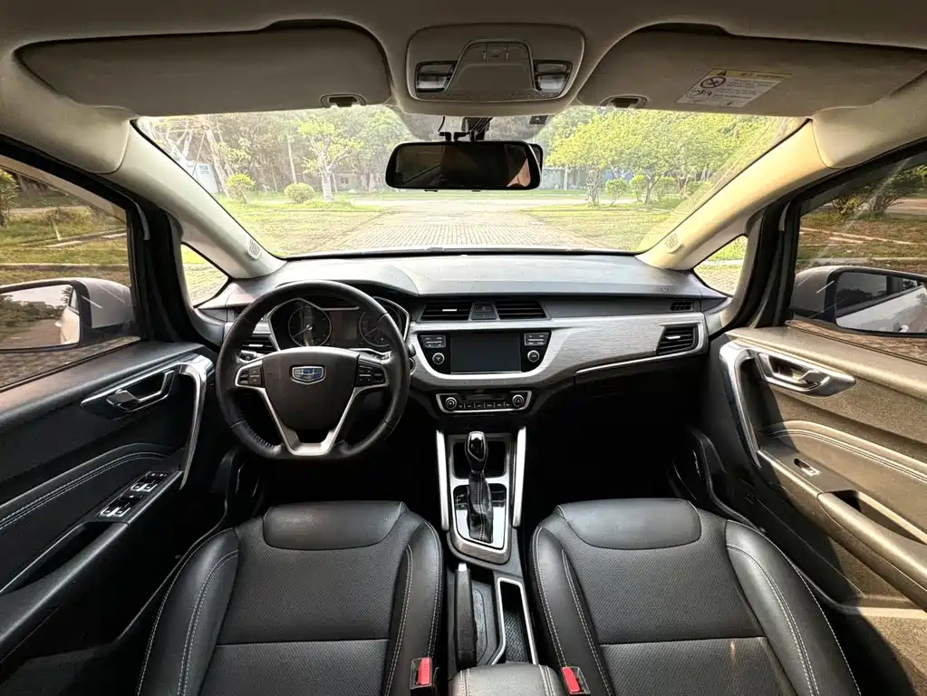 Geely Vision X3 — фото 6