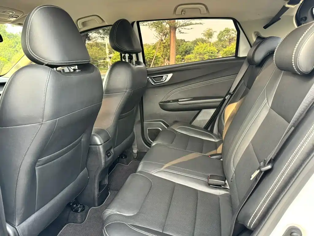 Geely Vision X3 — фото 10