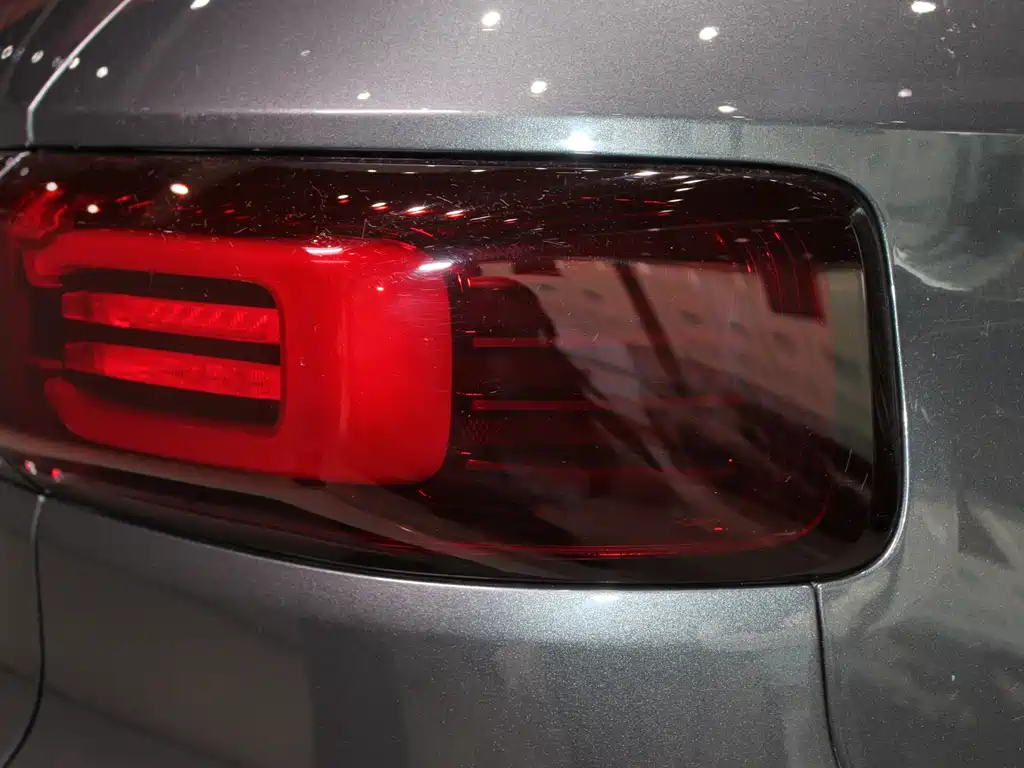 Geely Icon — фото 15