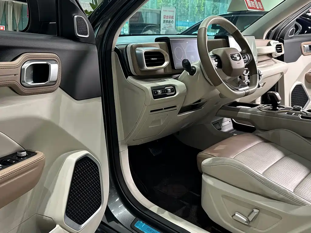 Geely Icon — фото 8
