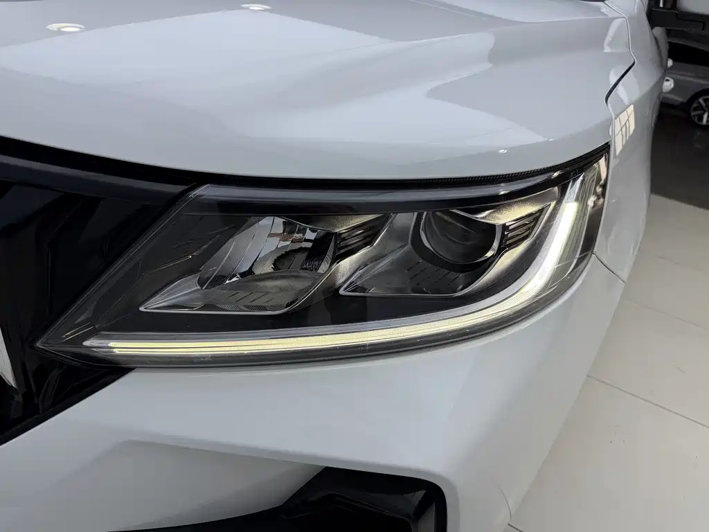 Geely Vision X6 — фото 7