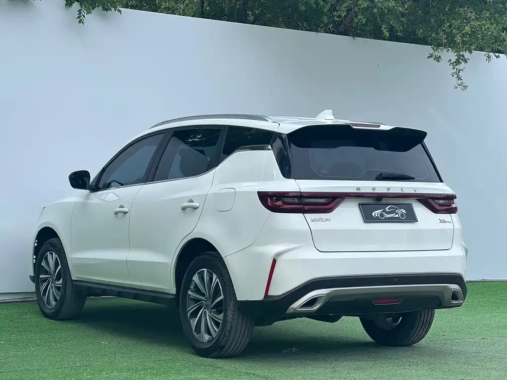 Geely Vision X6 — фото 9