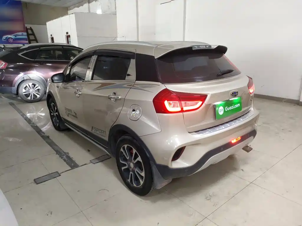 Geely Vision X3 — фото 23