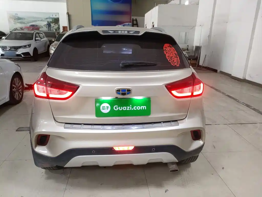 Geely Vision X3 — фото 4