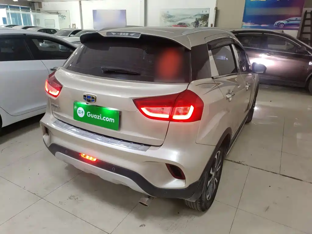 Geely Vision X3 — фото 5