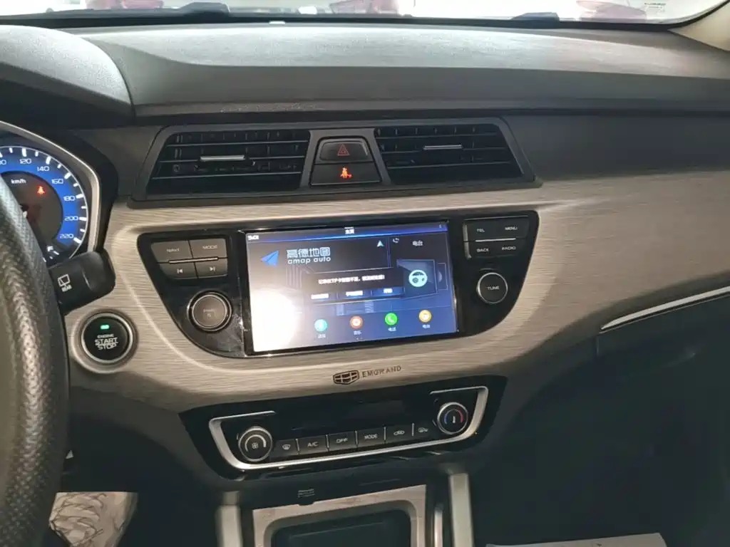 Geely Vision X3 — фото 13