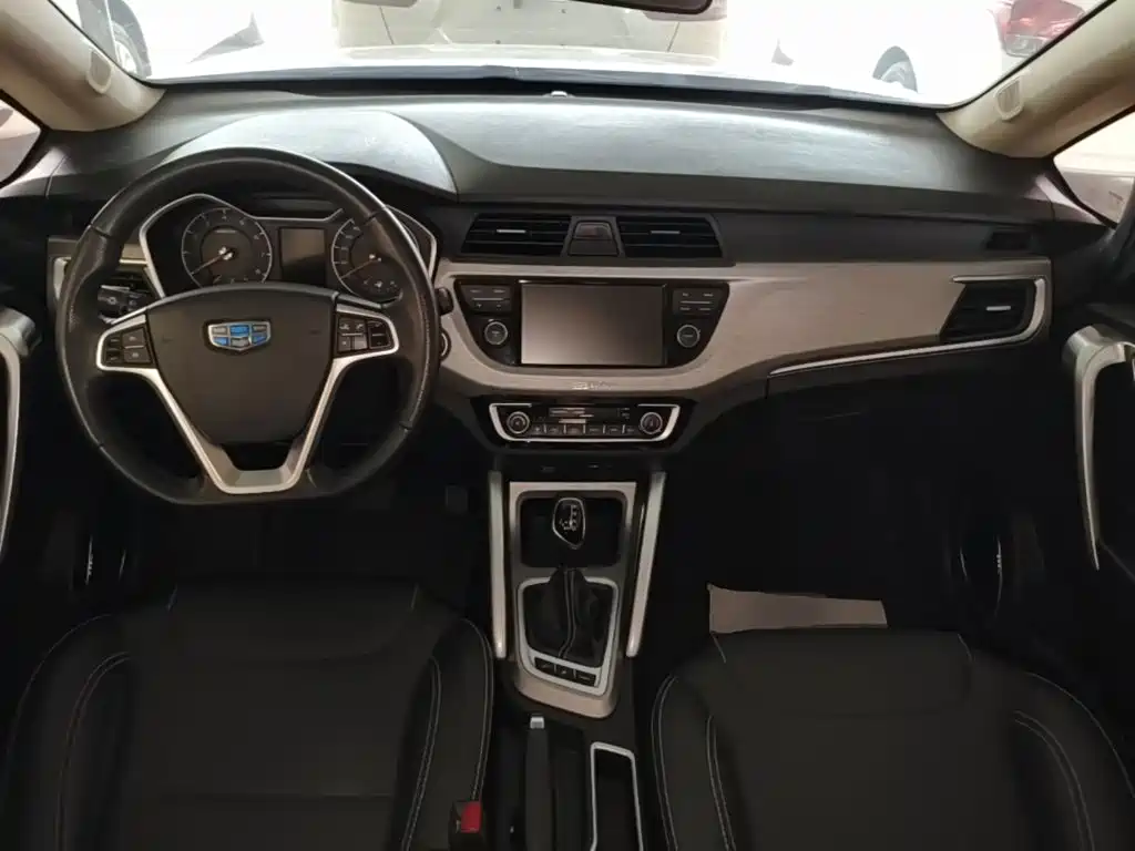 Geely Vision X3 — фото 10