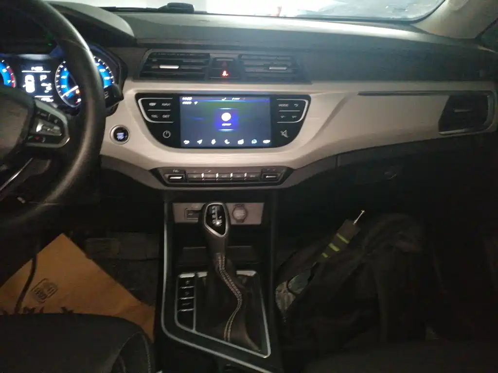 Geely Vision X3 — фото 13