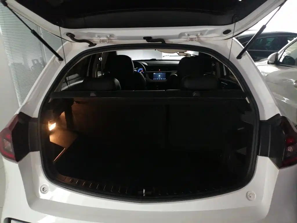 Geely Vision X3 — фото 19