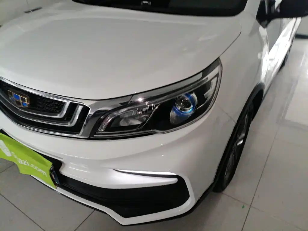 Geely Vision X3 — фото 24