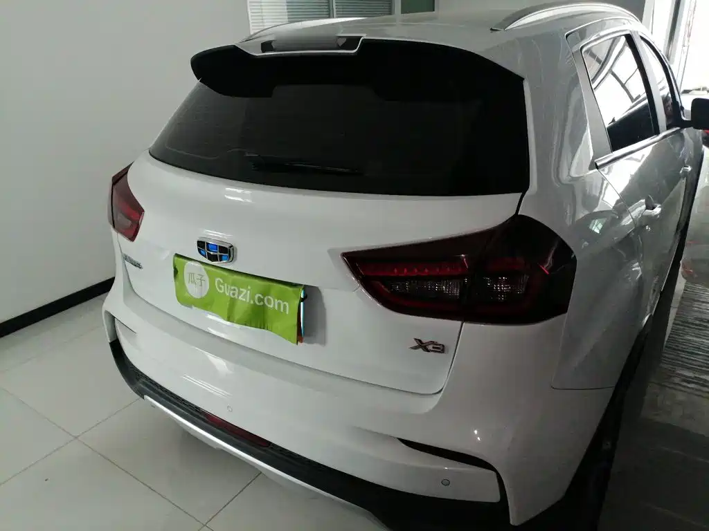 Geely Vision X3 — фото 6