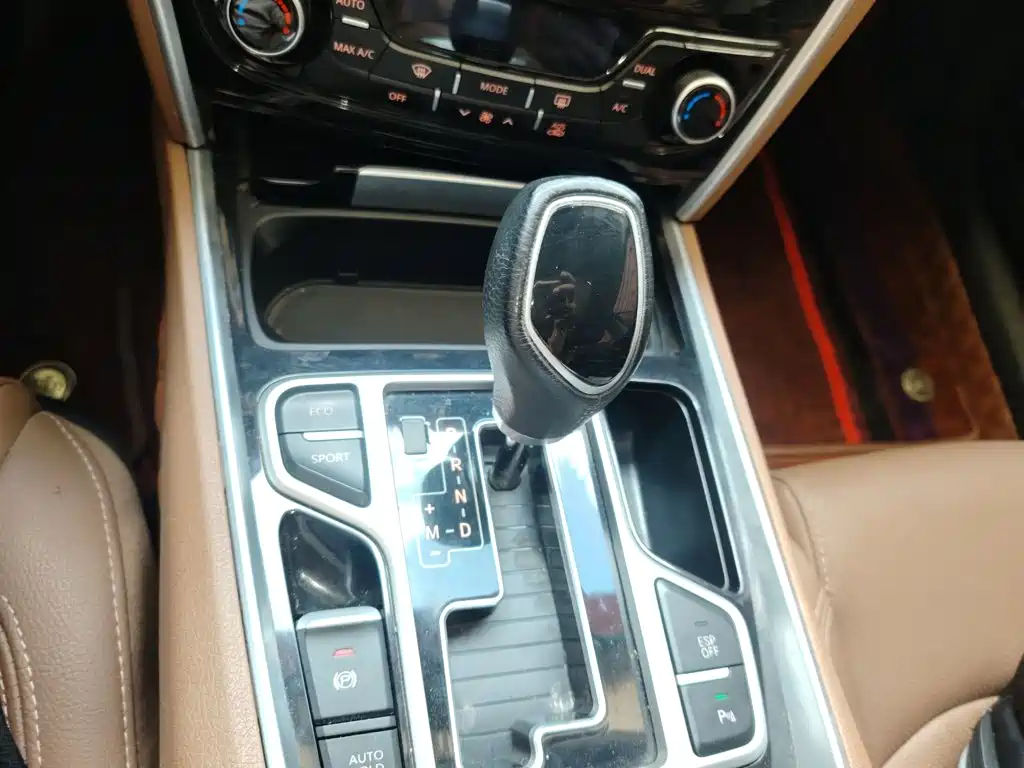 Geely Borui — фото 10