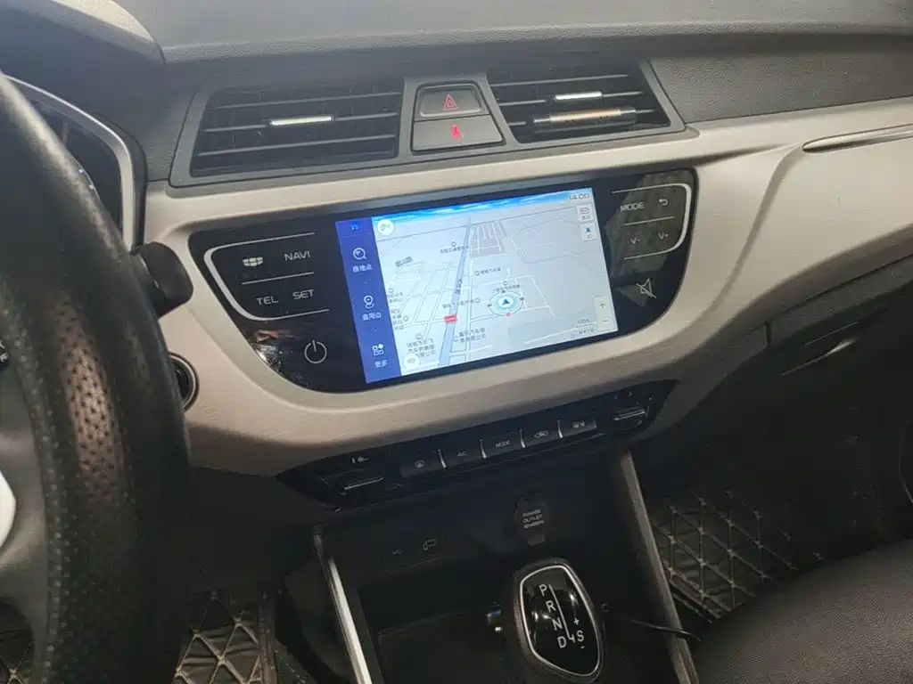Geely Vision X3 — фото 13
