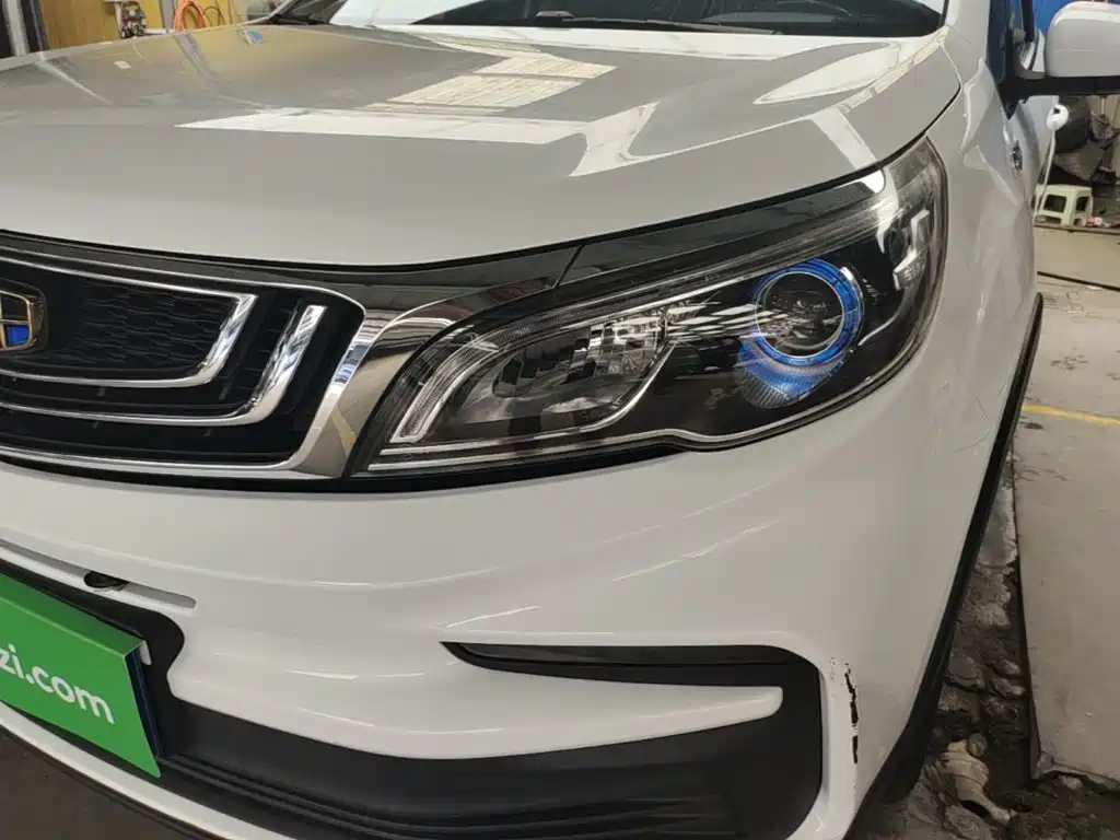 Geely Vision X3 — фото 24
