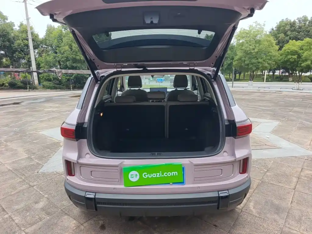 Geely Icon — фото 19