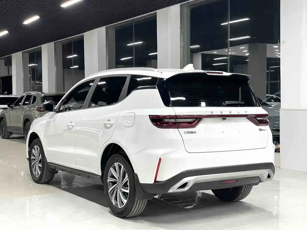 Geely Vision X6 — фото 6