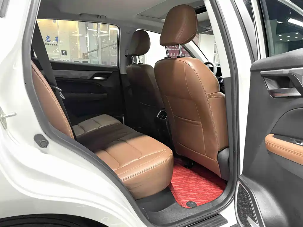 Geely Vision X6 — фото 10