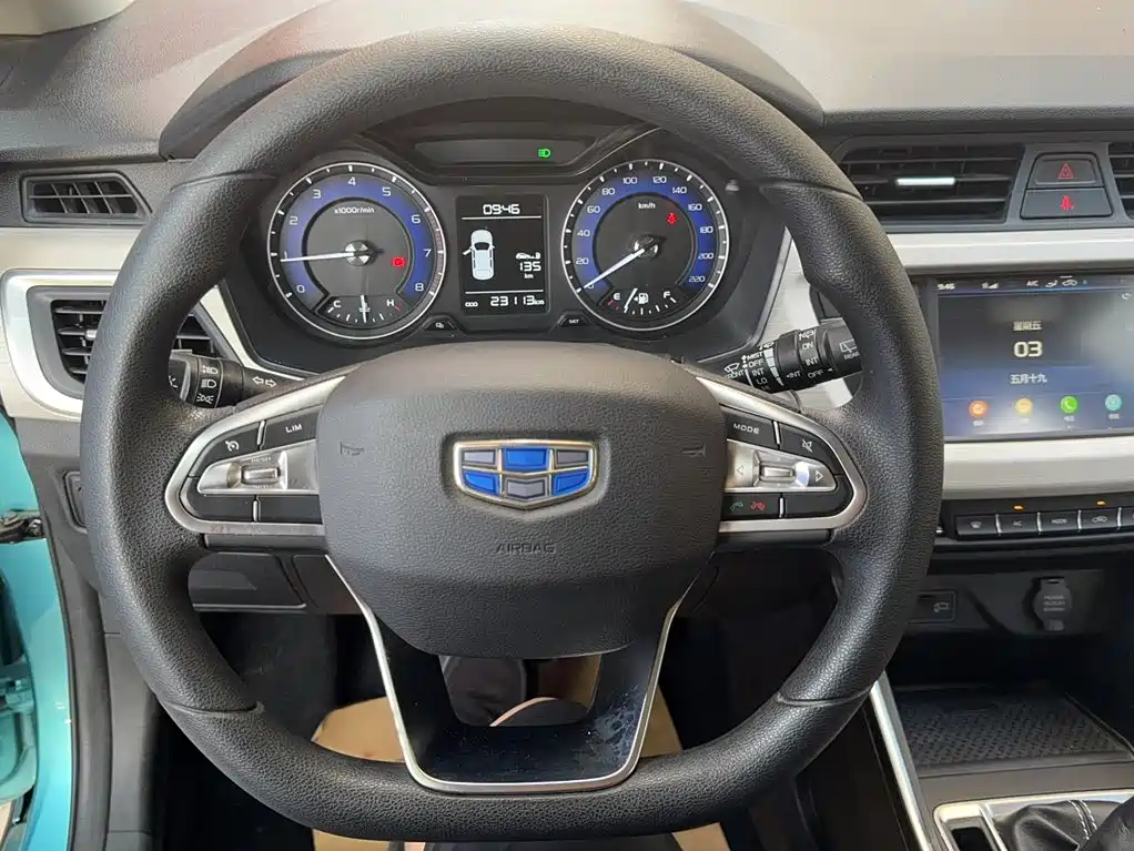 Geely Vision X3 — фото 3