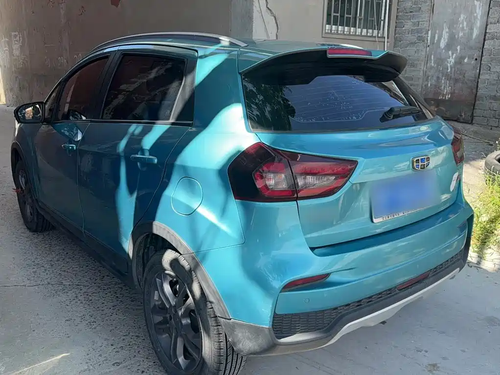 Geely Vision X3 — фото 10