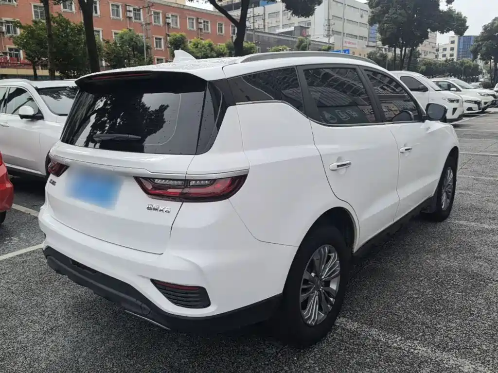 Geely Vision X6 — фото 7