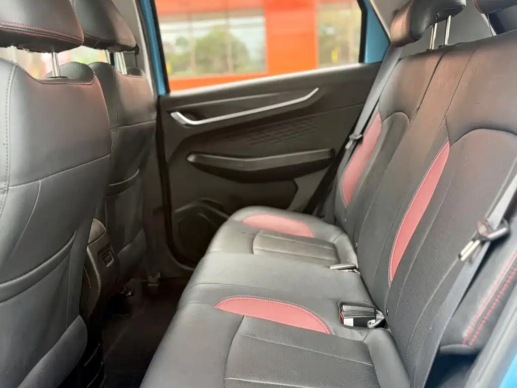 Geely Vision X3 — фото 11