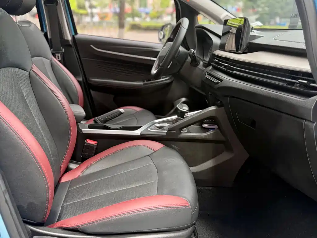 Geely Vision X3 — фото 13