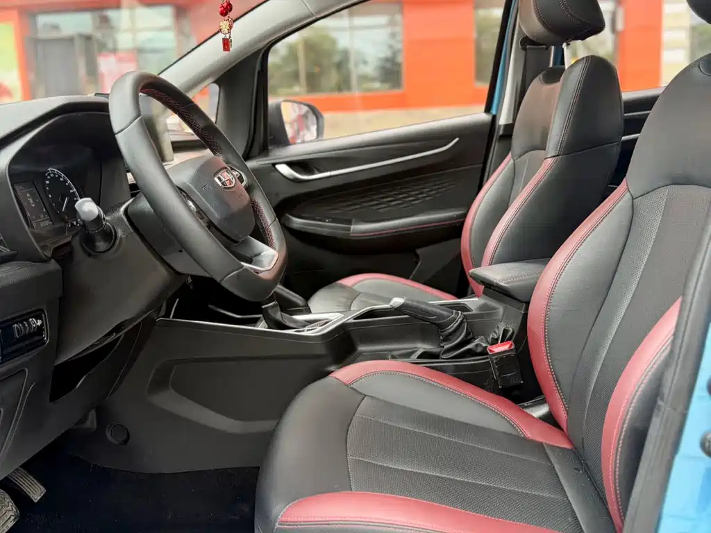 Geely Vision X3 — фото 10