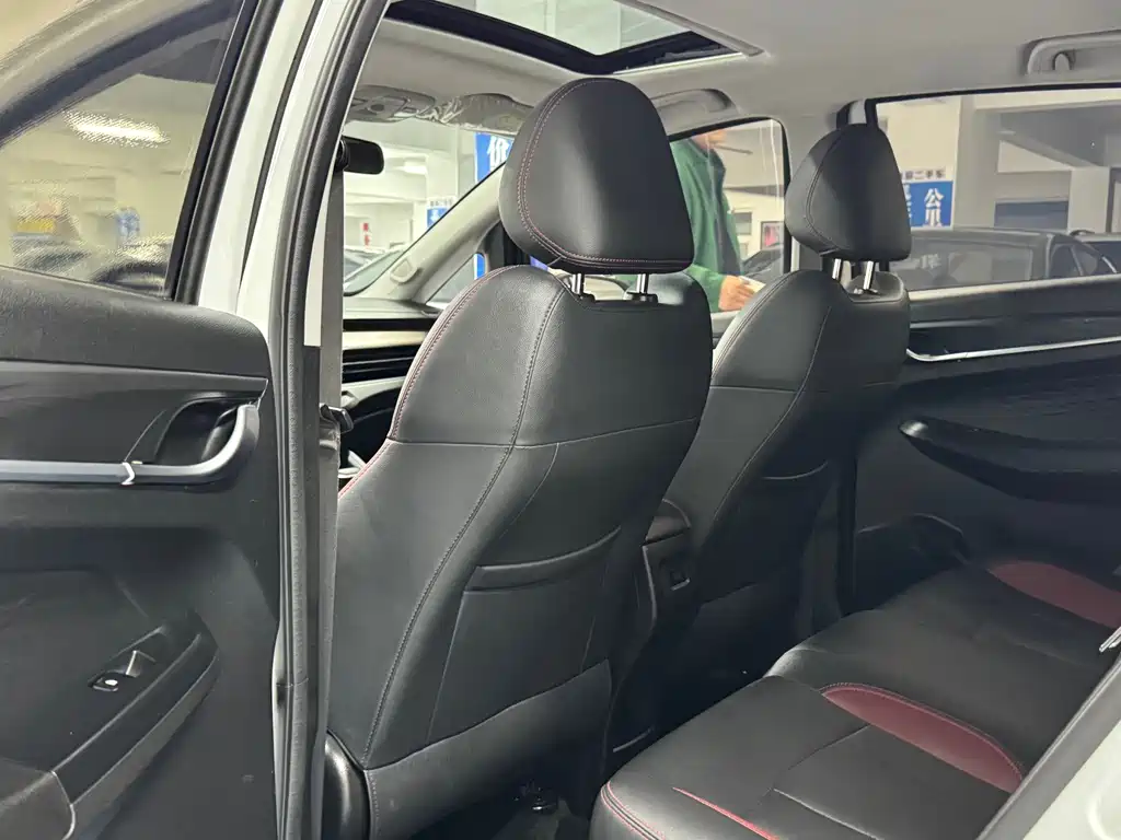 Geely Vision X3 — фото 6
