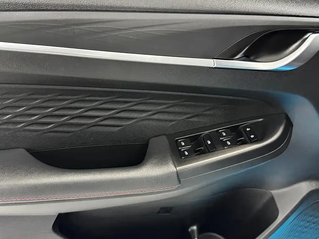 Geely Vision X3 — фото 9
