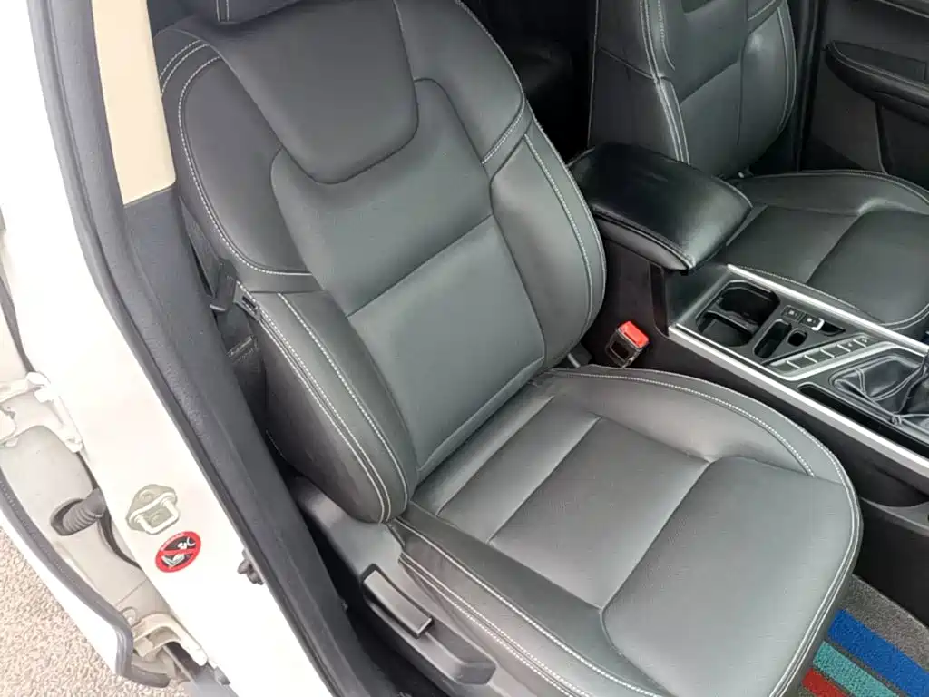 Geely Vision X6 — фото 25