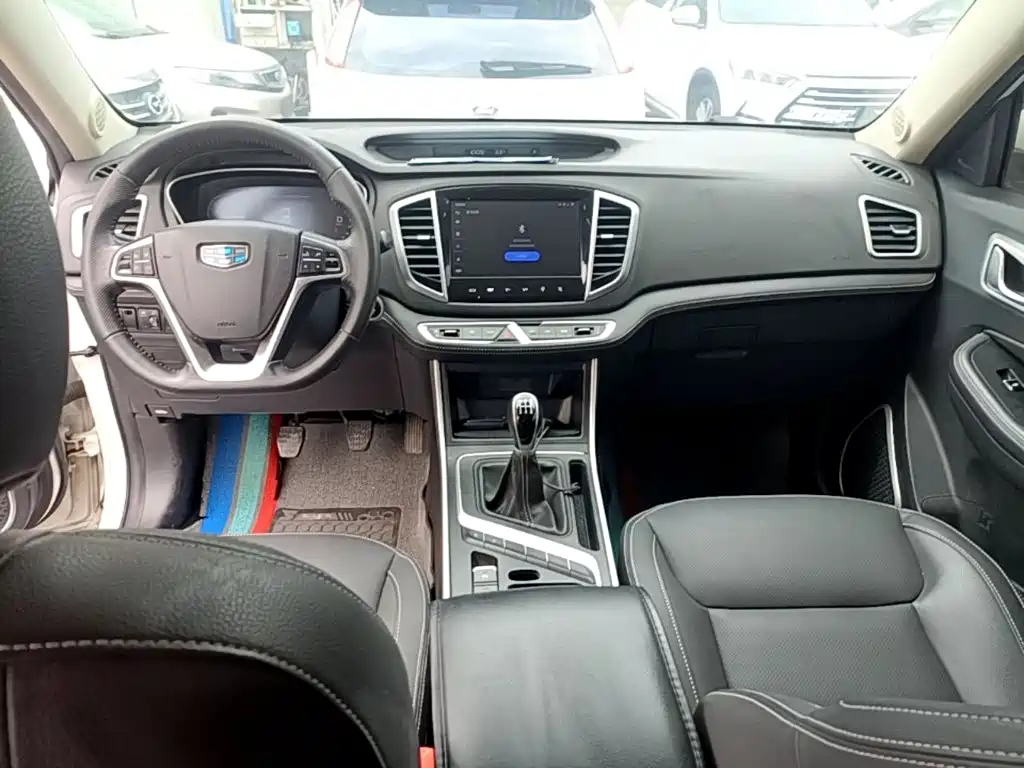 Geely Vision X6 — фото 10