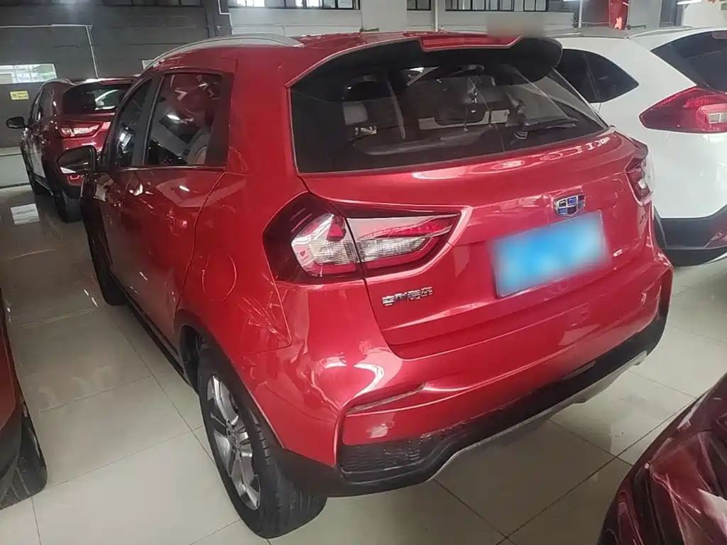 Geely Vision X3 — фото 5