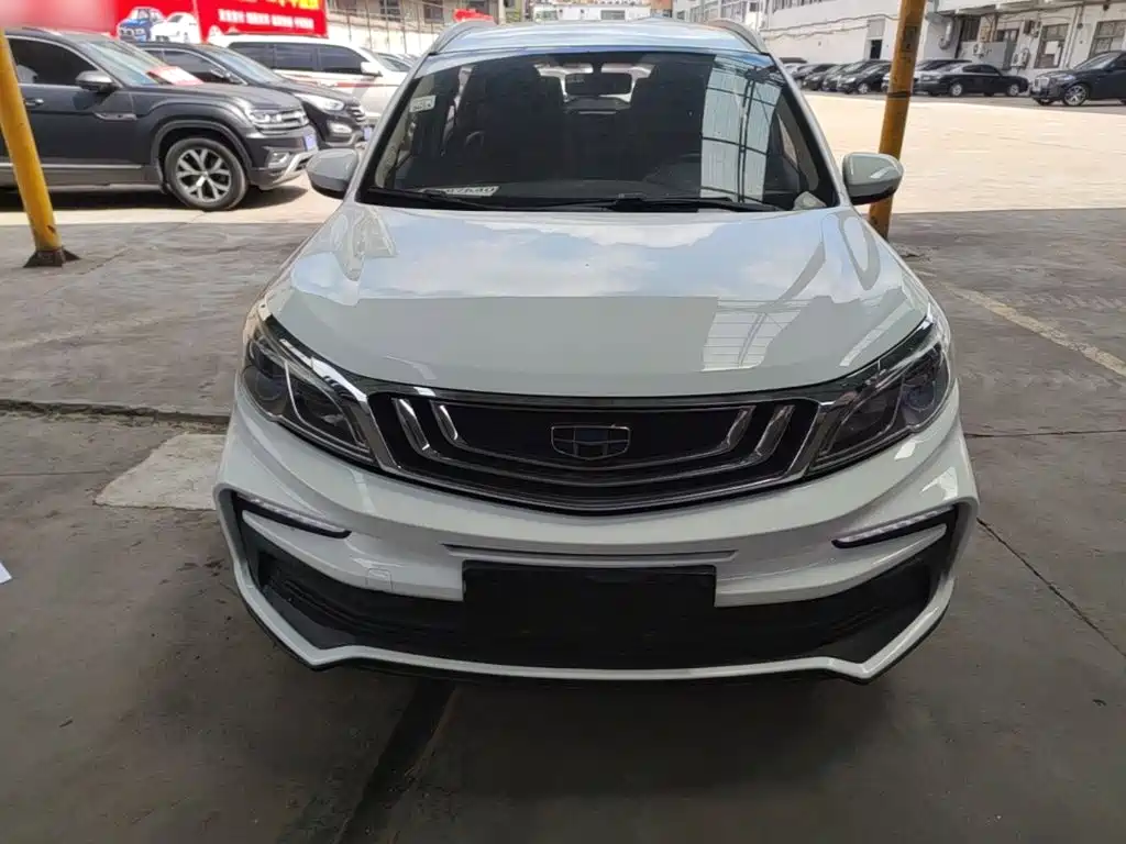 Geely Vision X3 — фото 3
