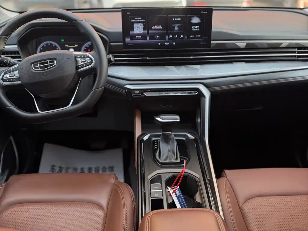 Geely Vision X6 — фото 19