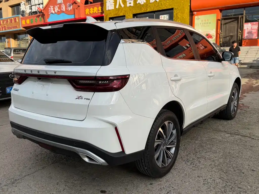 Geely Vision X6 — фото 6
