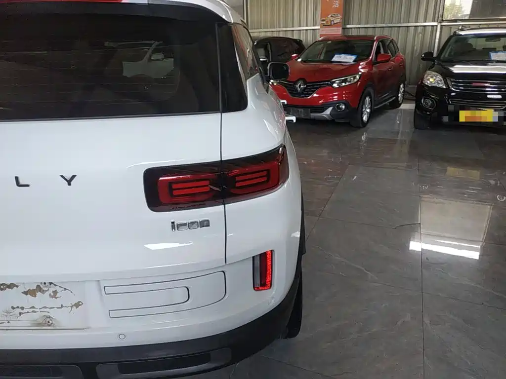 Geely Icon — фото 24